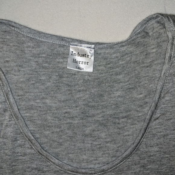 💎 Industry Horror Tee NWOT - Picture 3 of 3